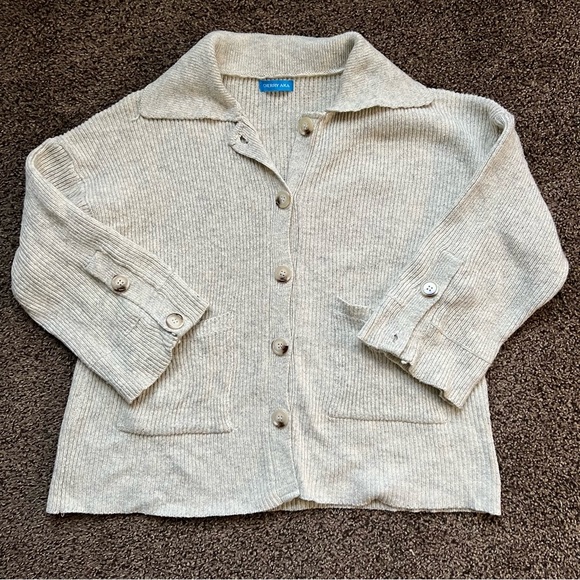 Cherry Aka - Light Grey Button Down Sweater - Picture 2 of 8